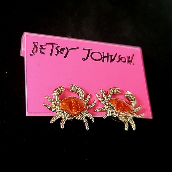 New Vintage! BETSEY JOHNSON Crabby Couture Collection Orange Crab Stud Earrings. - Picture 3 of 6
